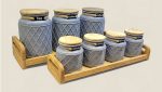 جای ادویه‌های ست آیسل با طراحی ارگونومیک و درب‌های آسان بازشو، دسترسی سریع به ادویه‌ها را فراهم می‌کند